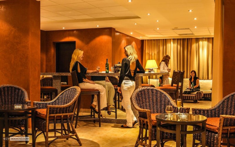 Solymar Ivory Suites