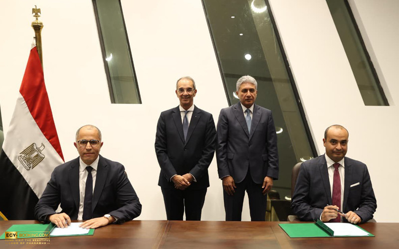 Signing a cooperation protocol between the Ministry of Tourism and Antiquities and the Ministry of Communications and Information Technology