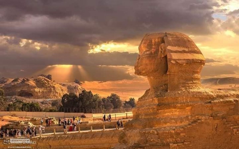 The mystery of the catacombs of the Sphinx