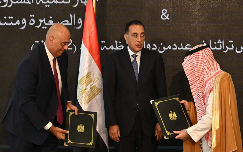 مدبولى يشهد توقيع مذكرة تفاهم بين المنظمة العربية للسياحة وتنمية المشروعات