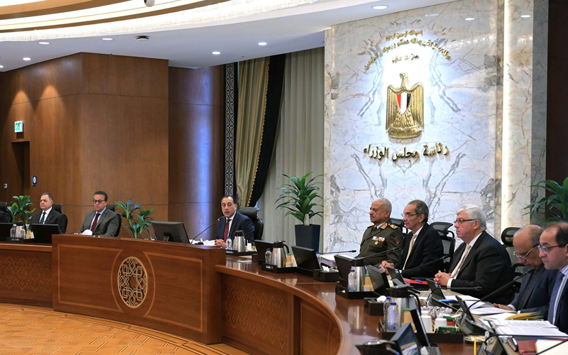 وزير السياحة: متابعة مستمرة للتشغيل التجريبى لمشروع تطوير الخدمات بمنطقة الأهرامات