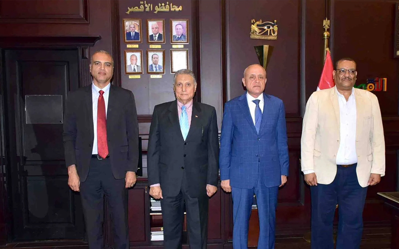 محافظ الأقصر يستقبل مدير صندوق مكتبات مصر للتأكيد على نشر الثقافة ودعم السياحة