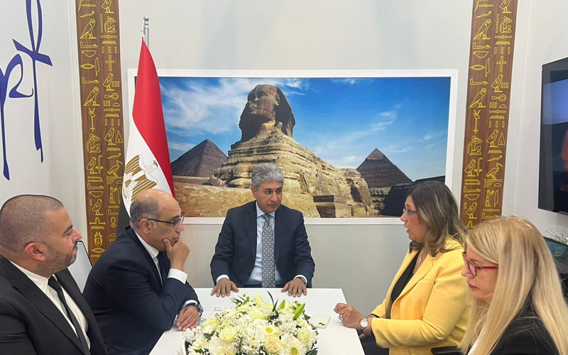 وزير السياحة والآثار يعقد عدد من اللقاءات المهنية خلال زيارته لتركيا
