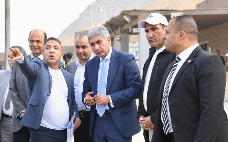 وزير السياحة والآثار يتفقد آخر مستجدات الأعمال بمشروع تطوير الخدمات بمنطقة أهرامات الجيزة