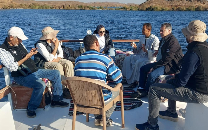 وزارة البيئة تبحث سبل تعزيز سياحة مراقبة الطيور بأسوان